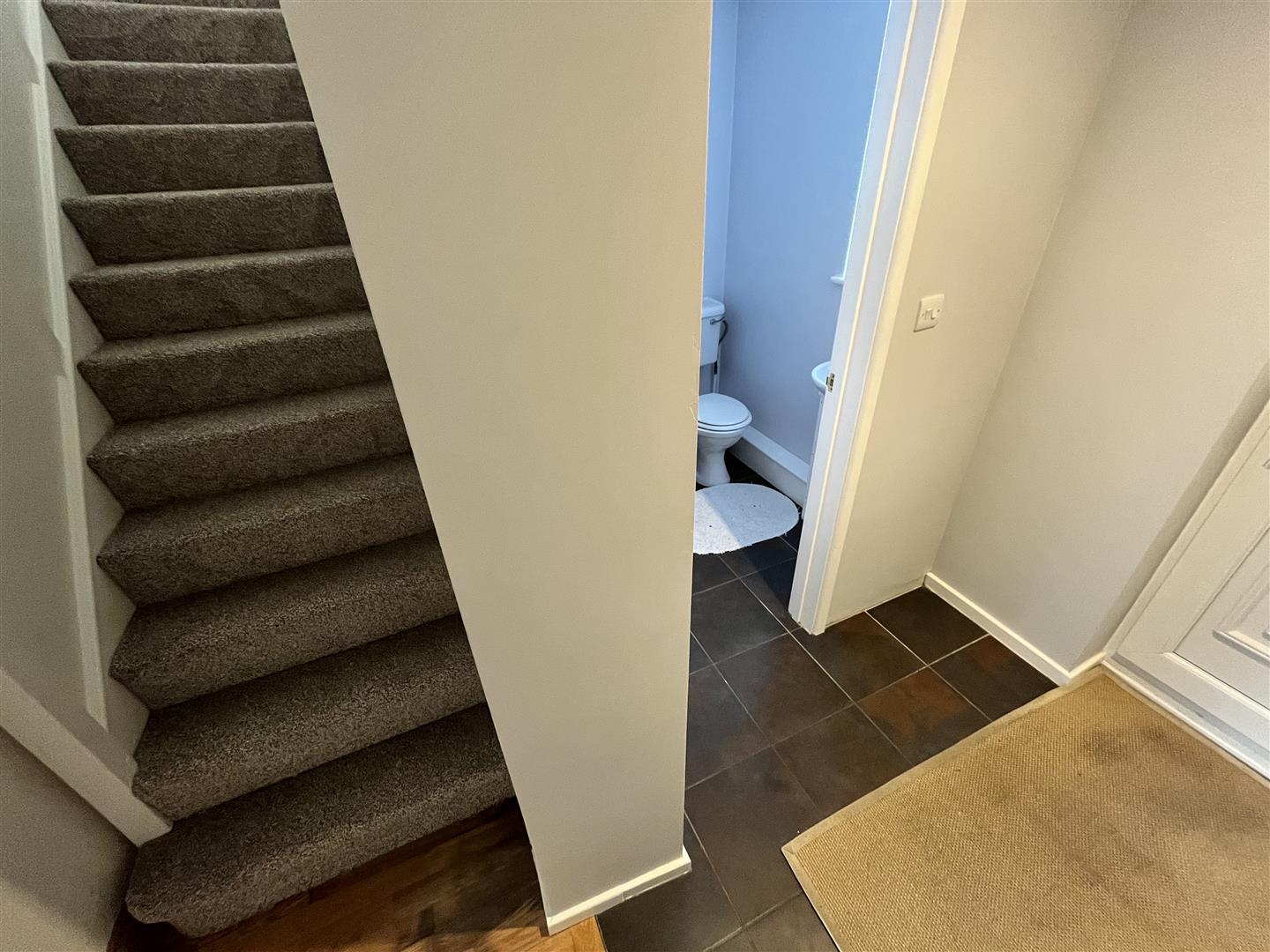 Ewe Lamb Lane, Bramcote, Nottingham Robert Ellis Estate Agents